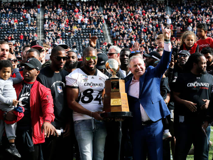 brian-kelly-bearcats